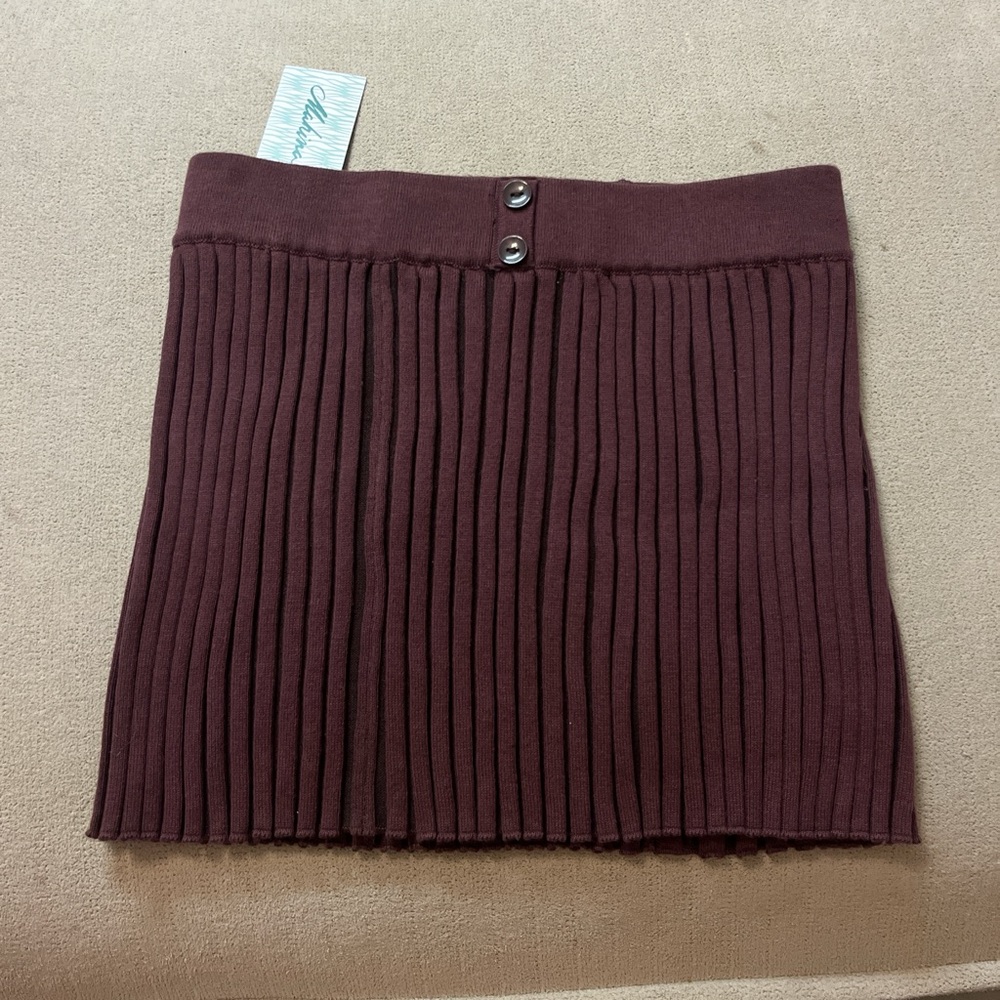 Mahina Red Pleated Mini Pencil Skirt